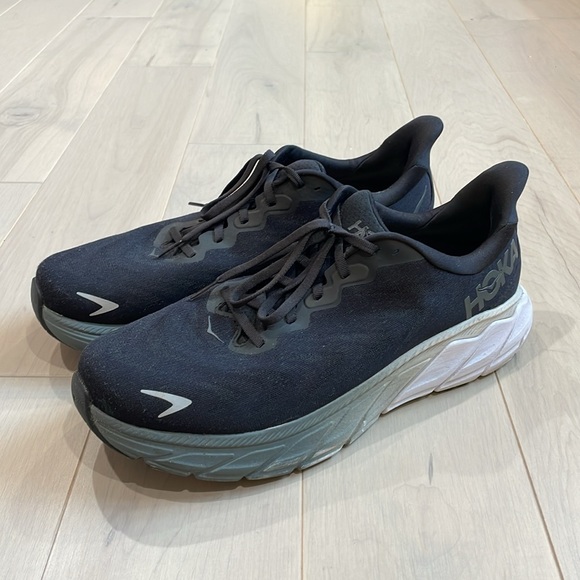 Men’s Hoka ARAHI 6 - Picture 3 of 5